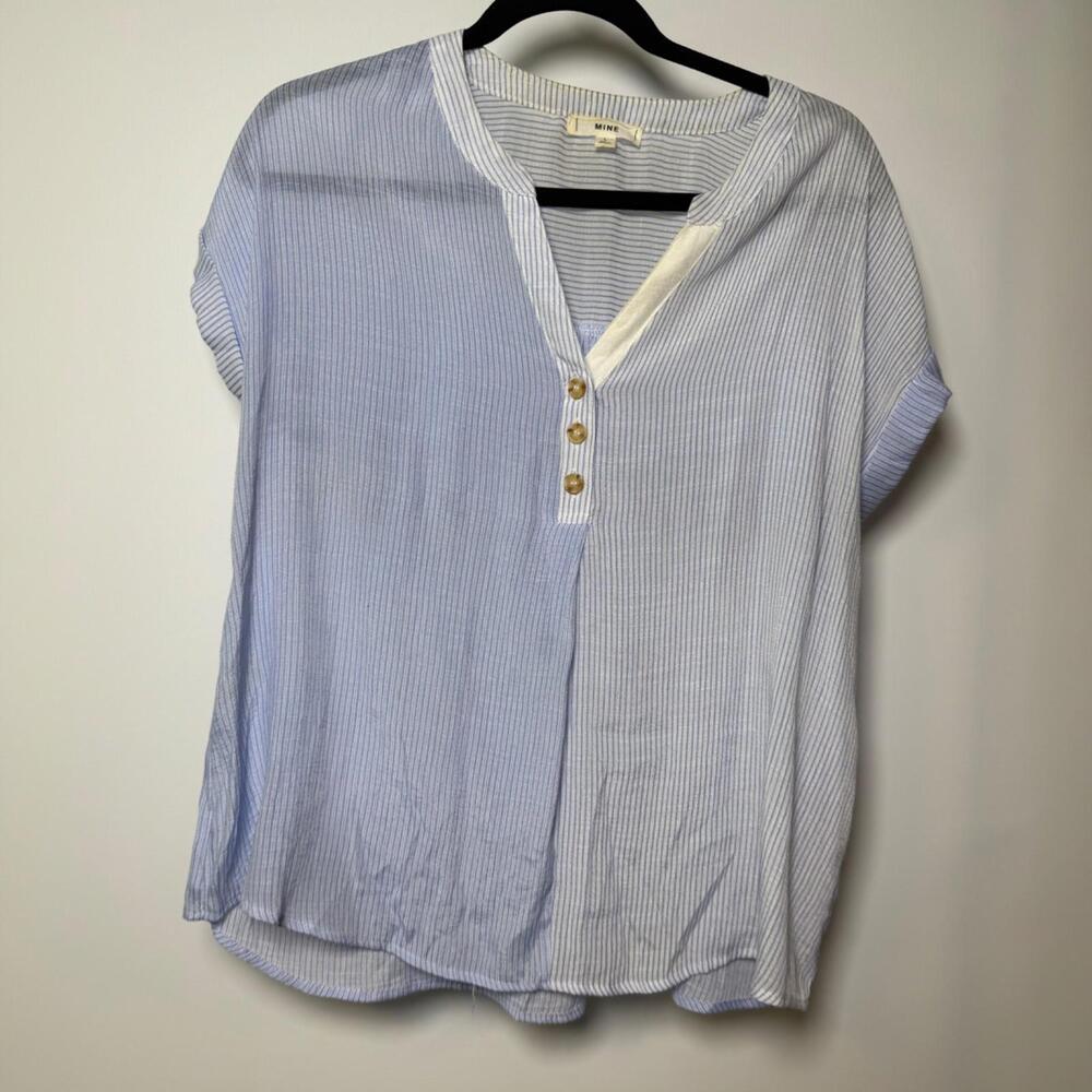 MINE Short Sleeve Blue Pinstripe Two Tone‎ Top Size Large